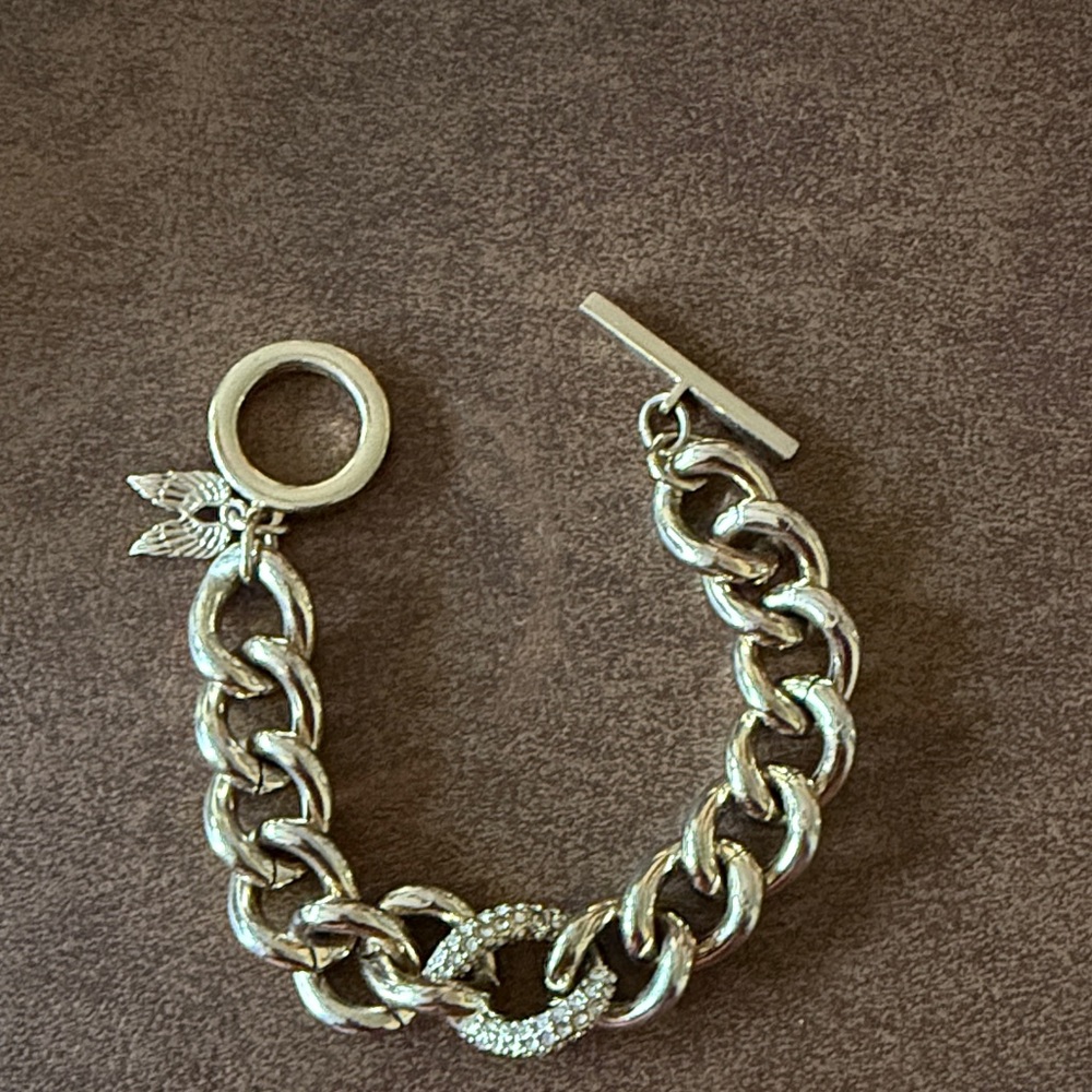 Victoria’s Secret Elegant gold Chain Bracelet with wings vintage y2k